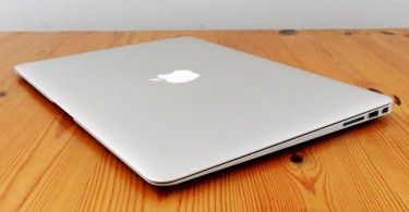 Apple-MacBook-Air-11-Early-2015-3