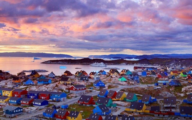 Гренландия домики закат село город природа