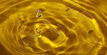 жёлтая вода